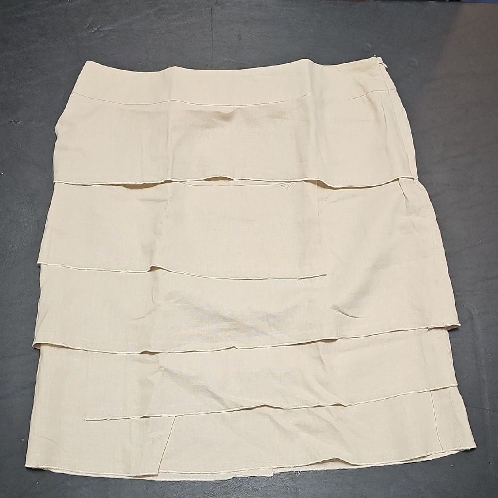 Larry Levine Unique Cream Tiered Linen Skirt